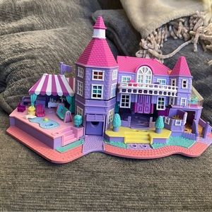 Vintage Polly pocket magical mansion